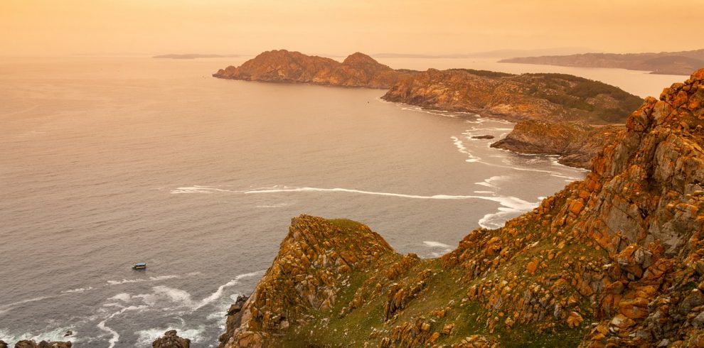 cies island 4327476 1280 990x490