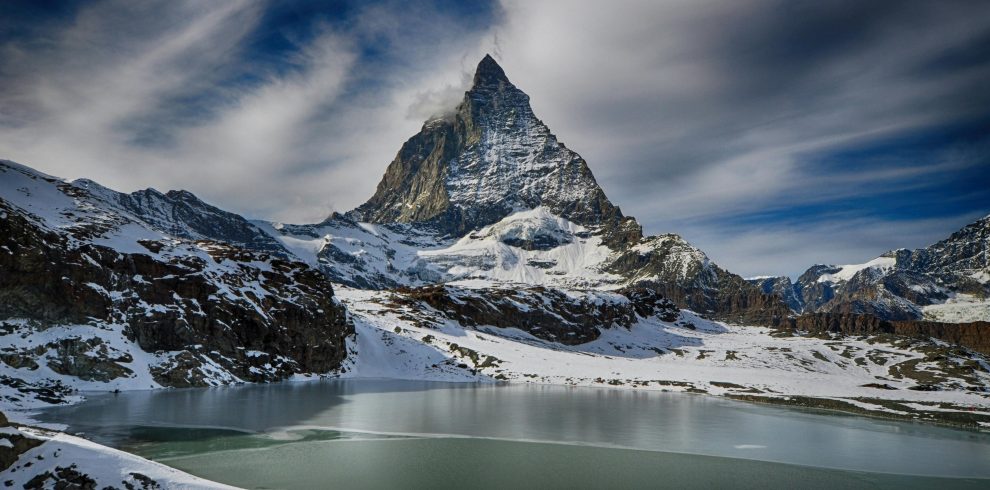 pexels pixabay 267104 990x490 (1)